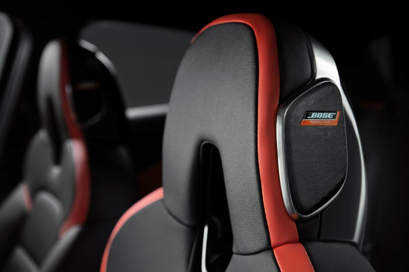 New Nissan JUKE Unveil Black Static Studio - 10